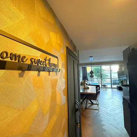 Albatros Luxury Ground Floor