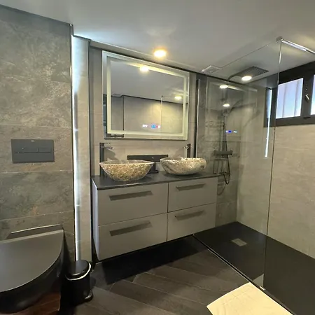 Albatros Luxury Ground Floor